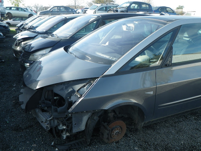 Aperçu des activités de la casse automobile MAINE RECUPER située à CHEMILLE-EN-ANJOU (49120)